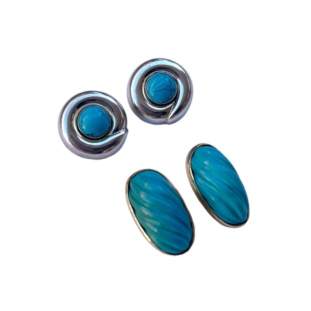 Gorgeous vintage sterling turquoise clip ons